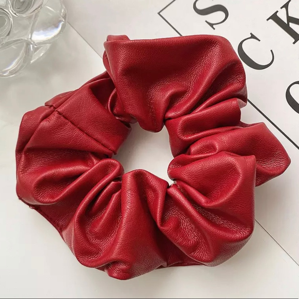 NWT XL ONE RED (OR BLACK) P-LEATHER vegan leather SCRUNCHIE size large